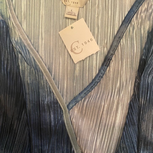 Top - Picture 3 of 4